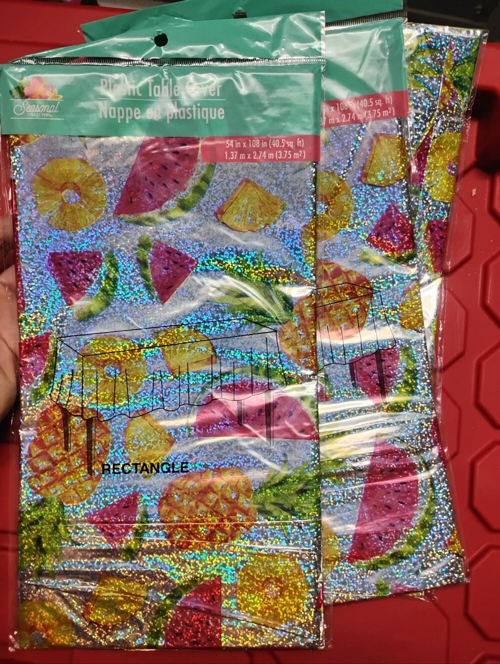 Tropical Flamingo Party Tablecloths & Banners